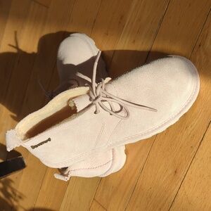 Pink Bearpaw Chukka Booties.size 9